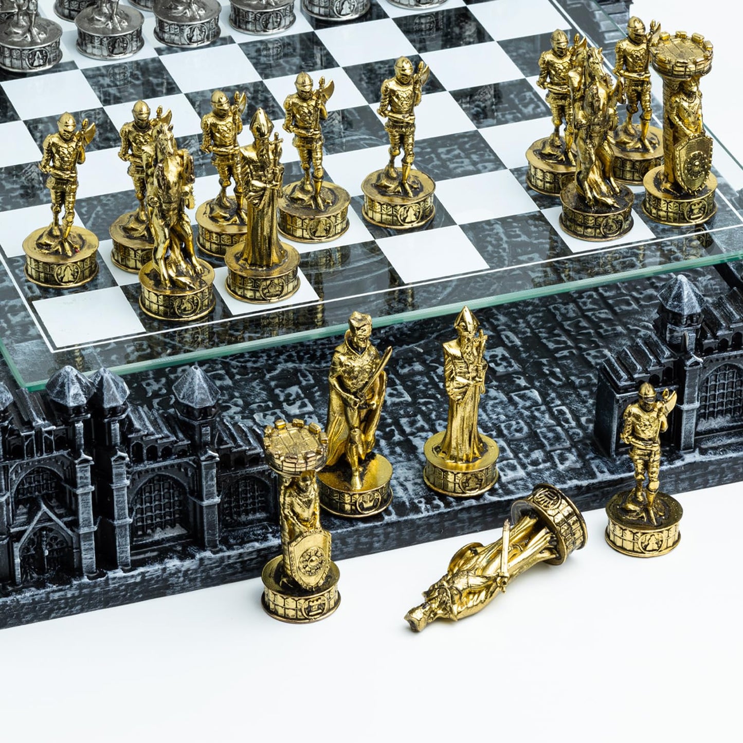 BB Chess Sets - Renaissance Knight 3D Chess Set – Unique Chess Board Set - Durable Gold and Silver Metal Pieces - Tempered Glass Board and Polyresin Base