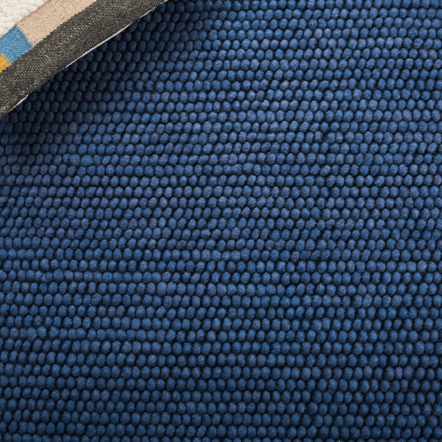 SAFAVIEH Area Rug 6x9 - Natura Collection - Navy & Blue, Handmade Wool Blend, Textured Design, Ideal for Living Room, Bedroom, Dining Space (NAT620M)