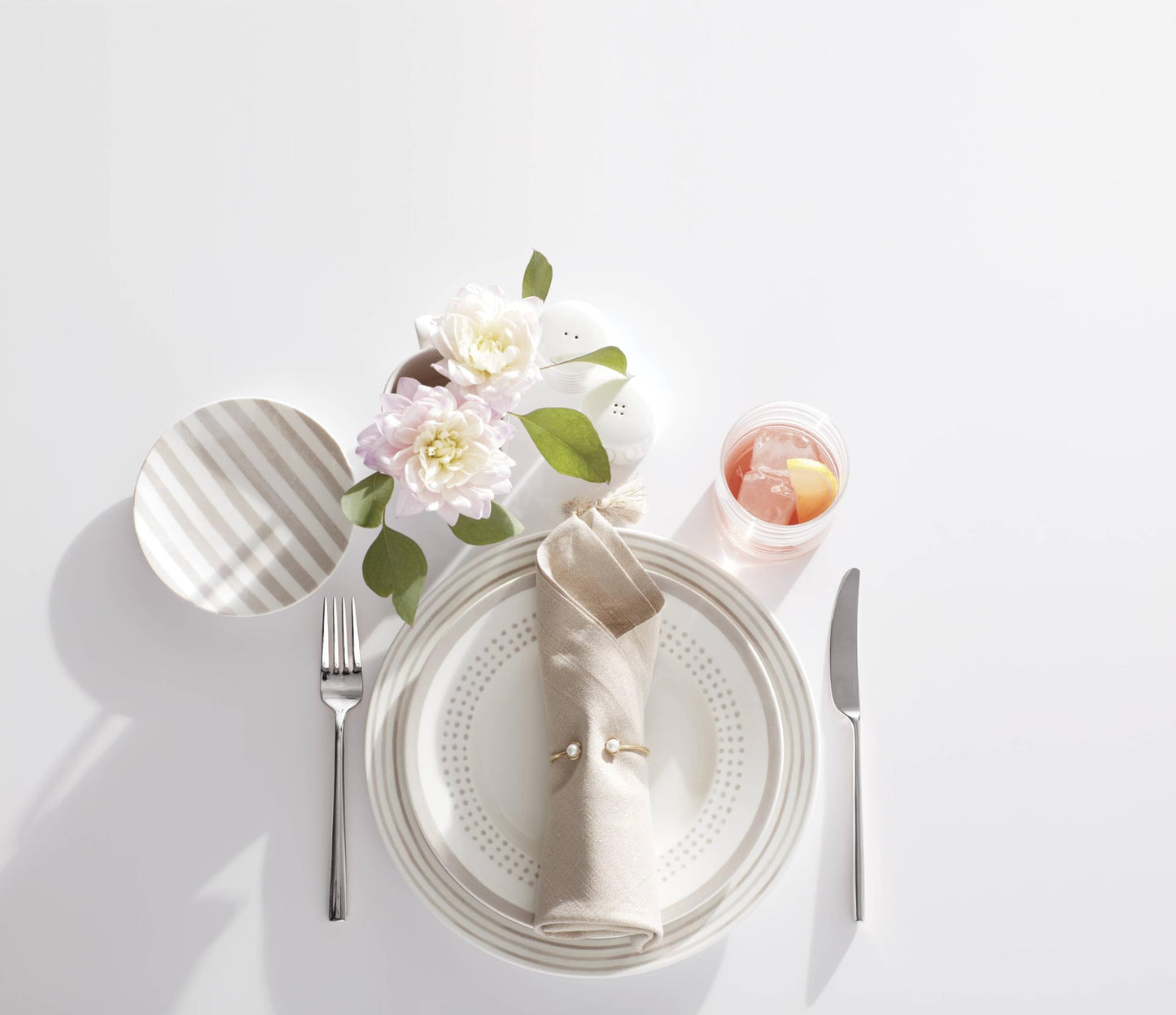 Kate Spade New York Malmo 20-Piece Flatware Set, 4.30 LB, Metallic