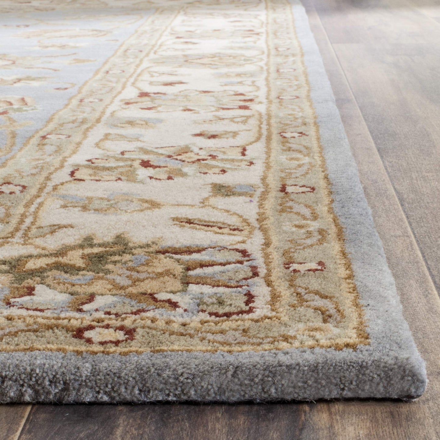 SAFAVIEH Royalty Collection Area Rug - 5' x 7', Blue & Beige, Handmade Traditional Oriental Wool, Ideal for High Traffic Areas in Living Room, Bedroom (ROY343B)