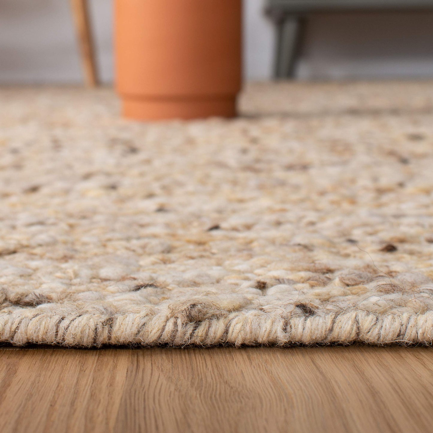 SAFAVIEH Area Rug 8x10 - Natura Collection - Large - Beige, Handmade Wool, Ideal for Living Room, Bedroom, Dining Space (NAT263B)
