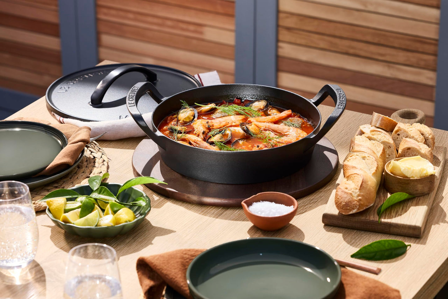 Le Creuset Alpine Outdoor Collection Enameled Cast Iron Round Utility Pan, 3.5 qt.