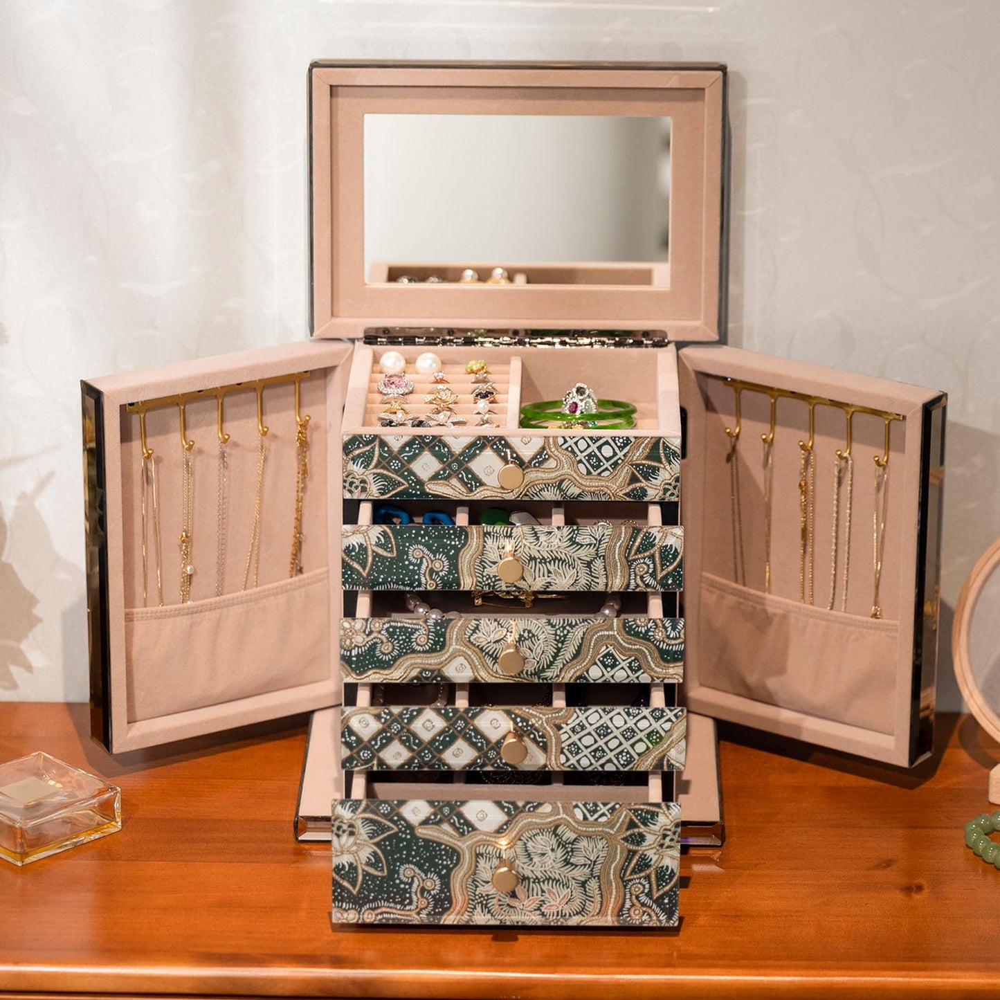 Homruilink High End Glass Jewelry Box, 5 Layer Jewelry Organizer for Women, Side Doors & Mirror, Velvet-Lined Storage for Rings & Necklaces, Ideal Gift (Emerald)