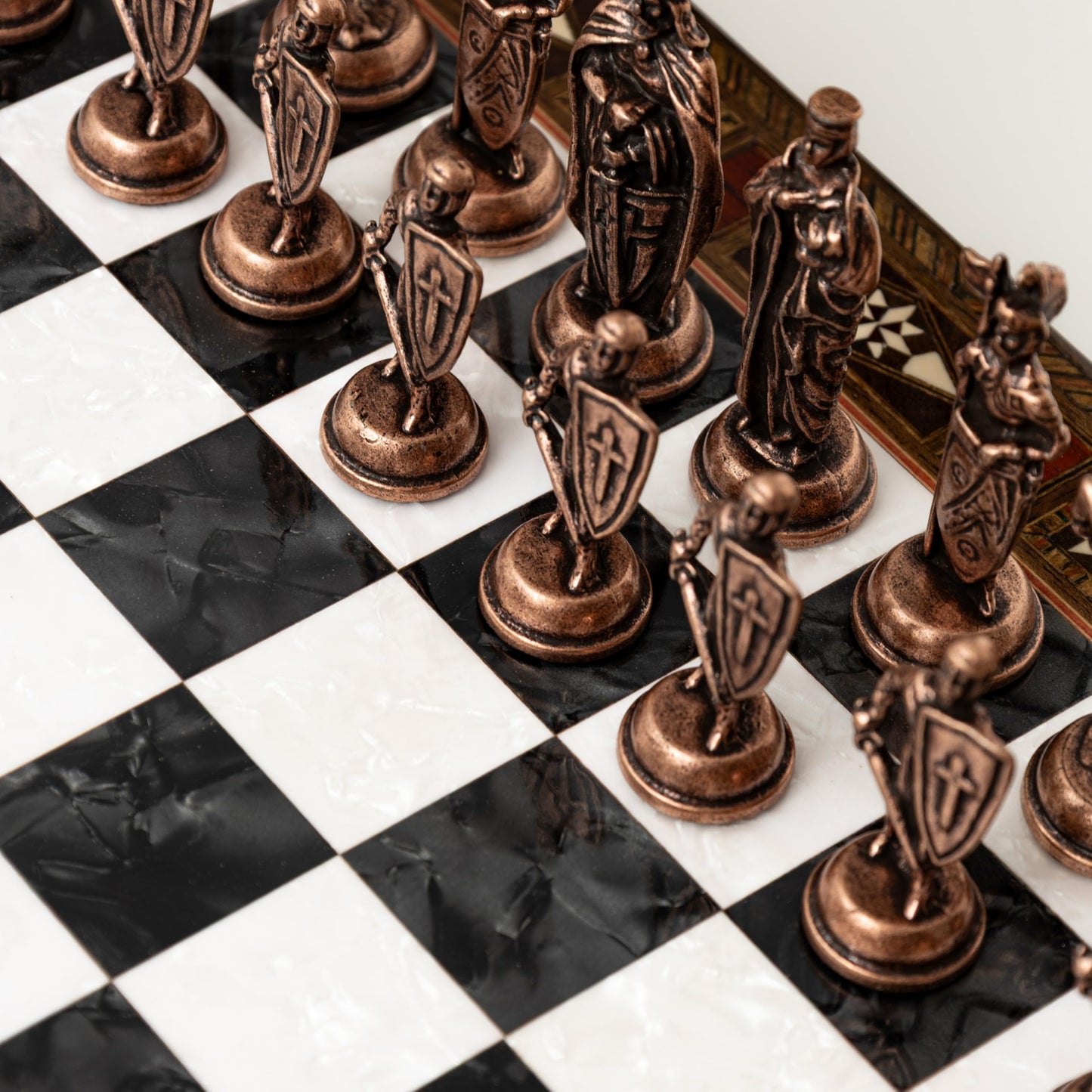 15’’ Handmade Wooden Chess Set with British Army Metal Pieces – Luxury Storage Board – Gift for Adults, Fathers & Collectors, Gift for Him (Black)