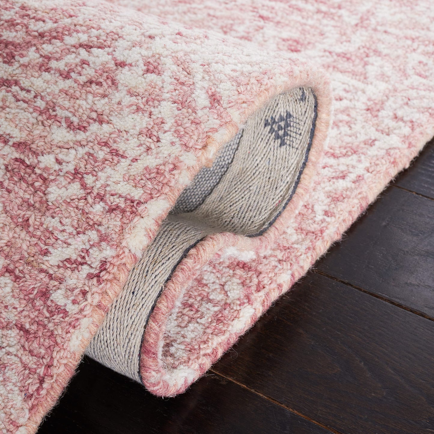 SAFAVIEH Area Rug 6x9 - Metro Collection - Pink & Ivory, Handmade Wool, Ideal for Living Room, Bedroom, Dining Space (MET998U)