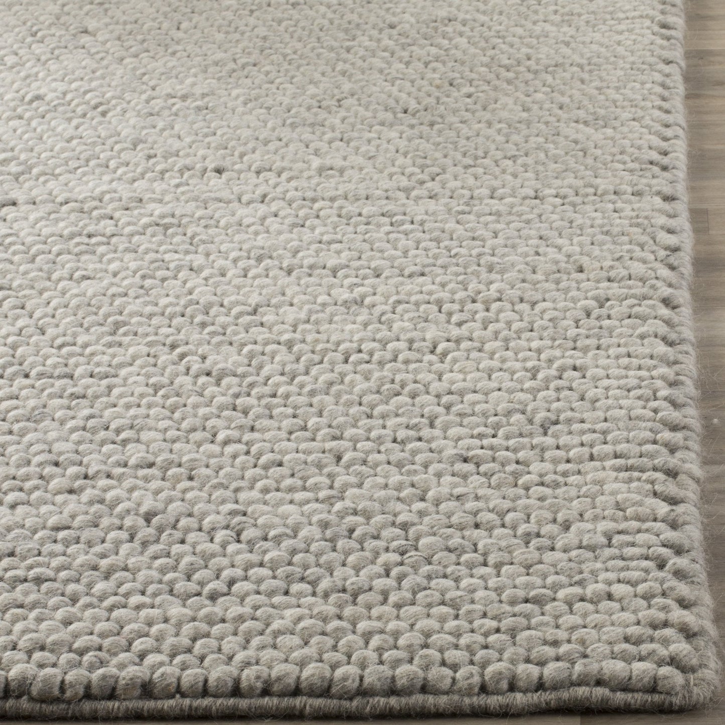 SAFAVIEH Area Rug 6x9 - Natura Collection - Silver, Handmade Wool Blend, Textured Design, Ideal for Living Room, Bedroom, Dining Space (NAT620C)