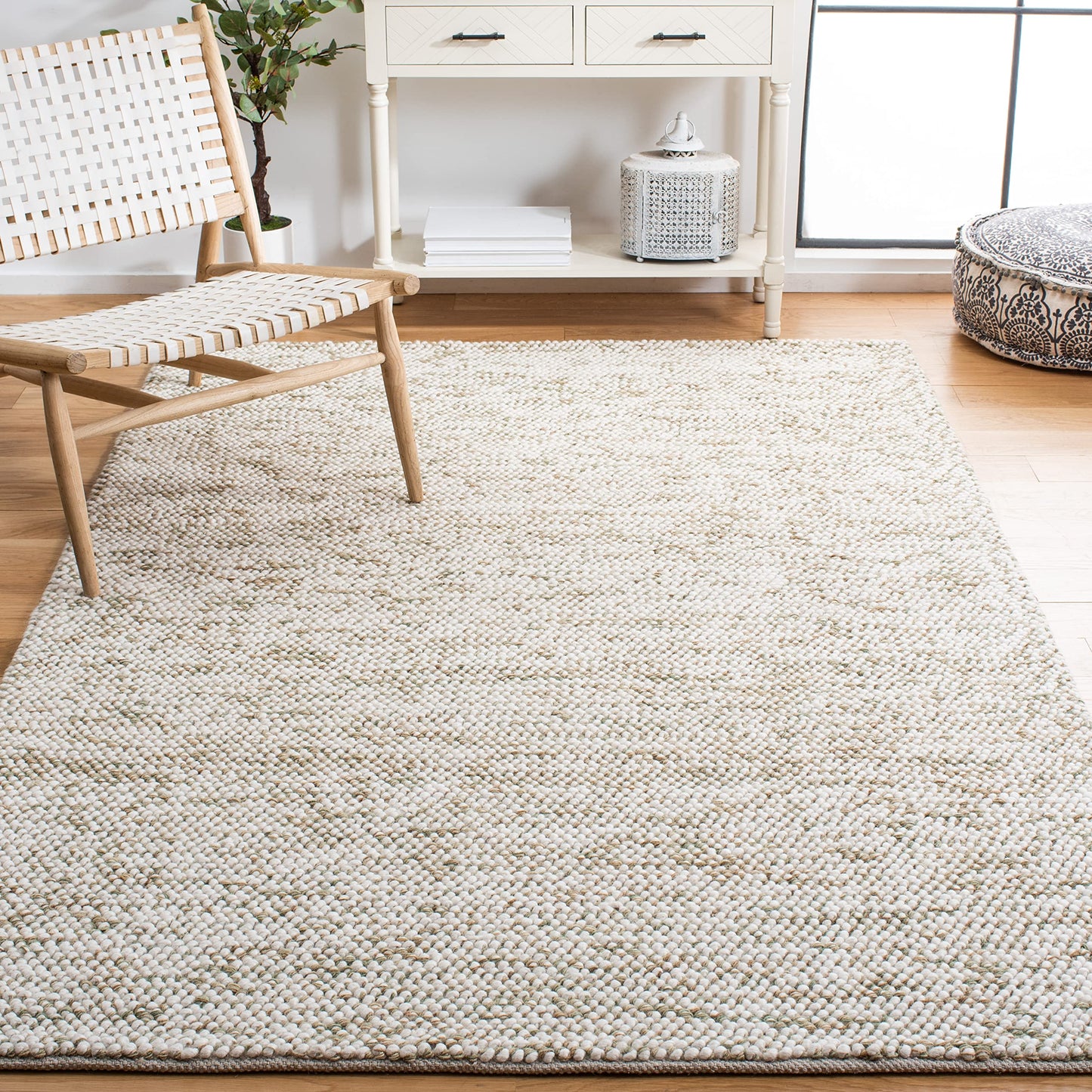 SAFAVIEH Natura Collection Area Rug - 6' x 9', Sage & Ivory, Handmade Wool, Ideal for High Traffic Areas in Living Room, Bedroom (NAT182W)