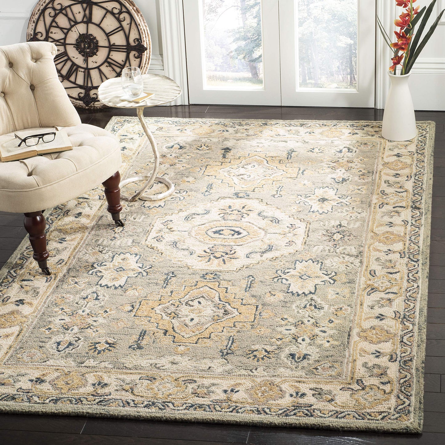 SAFAVIEH Aspen Collection Area Rug - 6' x 9', Moss & Ivory, Handmade Traditional Wool, Ideal for High Traffic Areas in Living Room, Bedroom (APN601W)