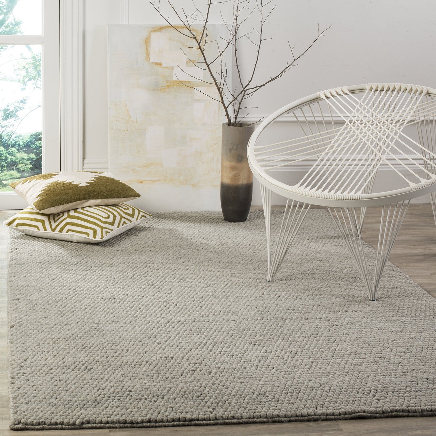 SAFAVIEH Area Rug 6x9 - Natura Collection - Silver, Handmade Wool Blend, Textured Design, Ideal for Living Room, Bedroom, Dining Space (NAT620C)