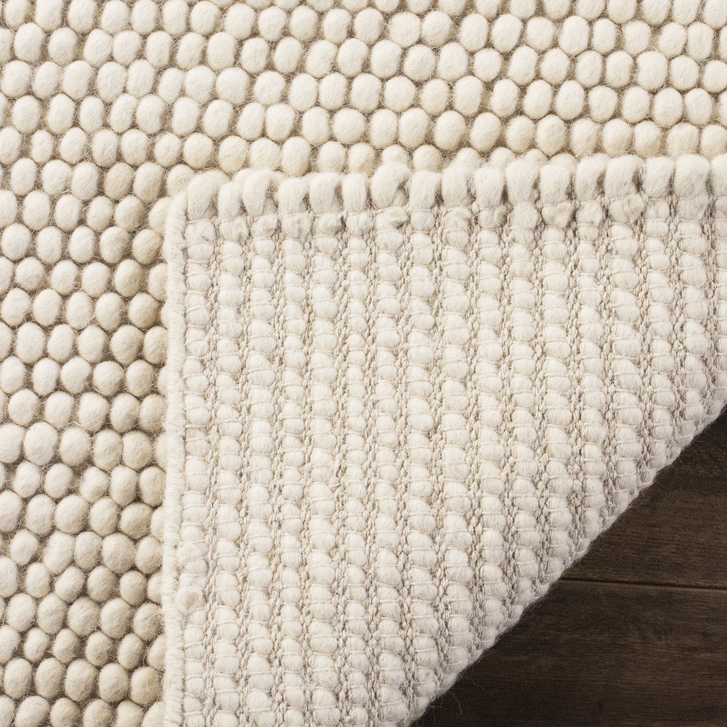 SAFAVIEH Area Rug 6x9 - Natura Collection - Ivory, Handmade Wool Blend, Textured Design, Ideal for Living Room, Bedroom, Dining Space (NAT620A)