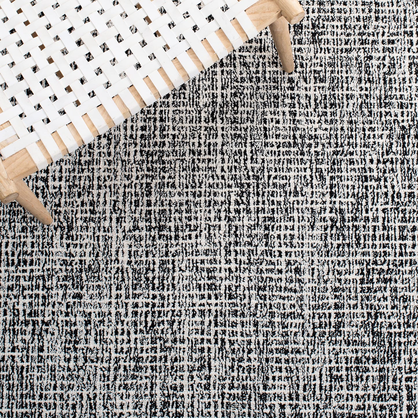 SAFAVIEH Abstract Collection Area Rug - 9' x 12', Black & Ivory, Handmade Wool, Ideal for High Traffic Areas in Living Room, Bedroom (ABT468Z)