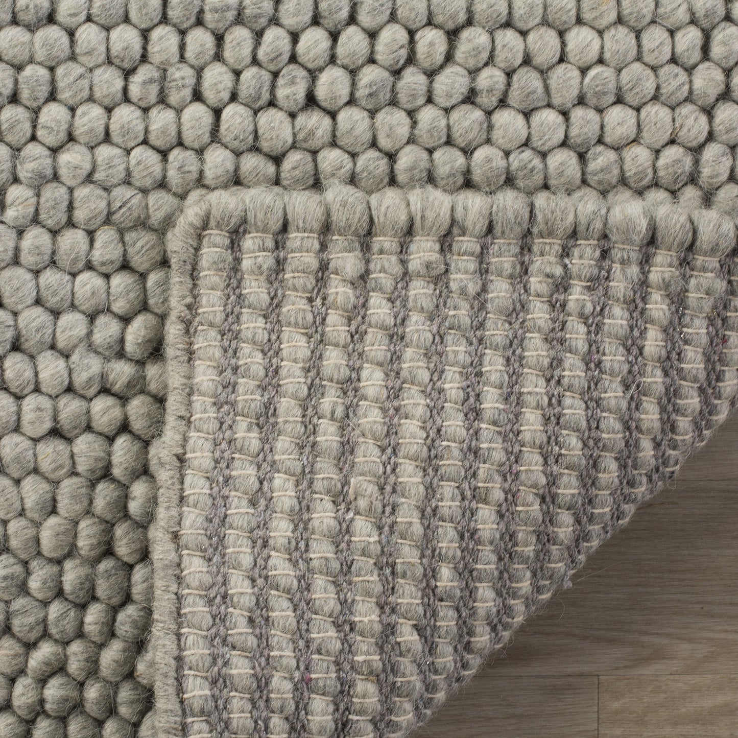 SAFAVIEH Area Rug 6x9 - Natura Collection - Silver, Handmade Wool Blend, Textured Design, Ideal for Living Room, Bedroom, Dining Space (NAT620C)