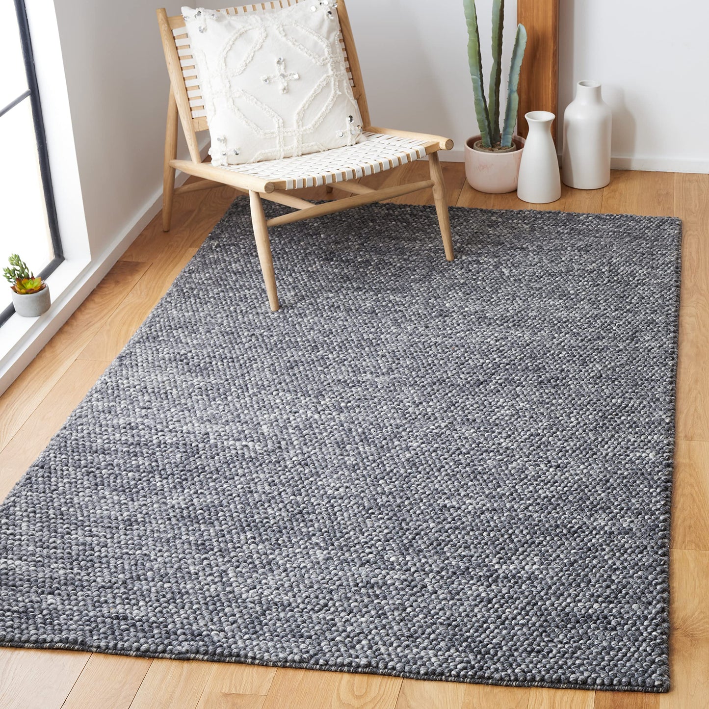 SAFAVIEH Area Rug 6x9 - Natura Collection - Dark Grey, Handmade Wool Blend, Textured Design, Ideal for Living Room, Bedroom, Dining Space (NAT620H)