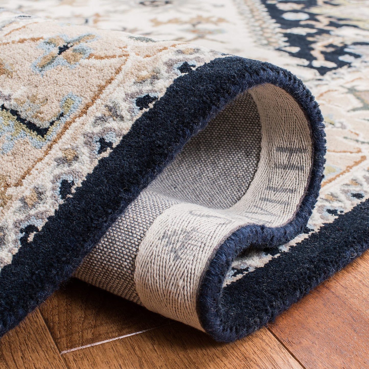 SAFAVIEH Area Rug 10x14 - Heritage Collection - Large - Beige & Navy, Handmade Wool, Traditional Oriental Medallion Design, Ideal for Living Room, Bedroom, Dining Space (HG625D)